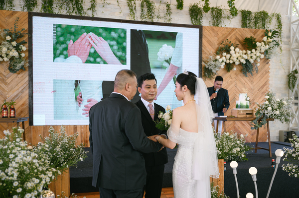 Tiệc cưới Bình Dương